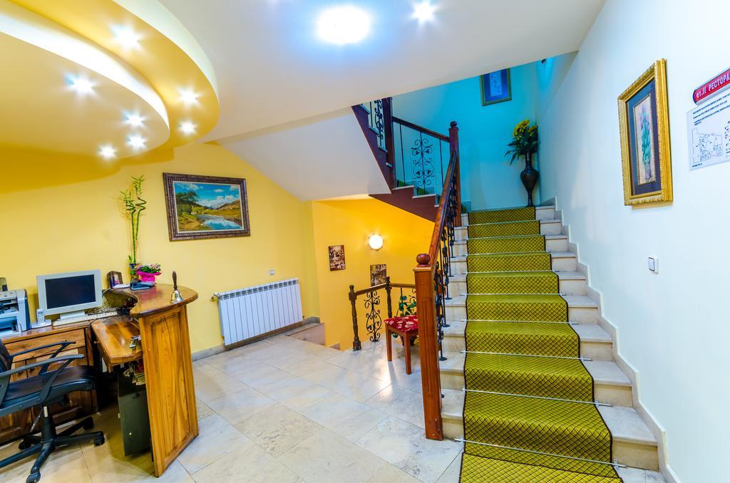 Hotel Cosmos Asenovgrad Luaran gambar