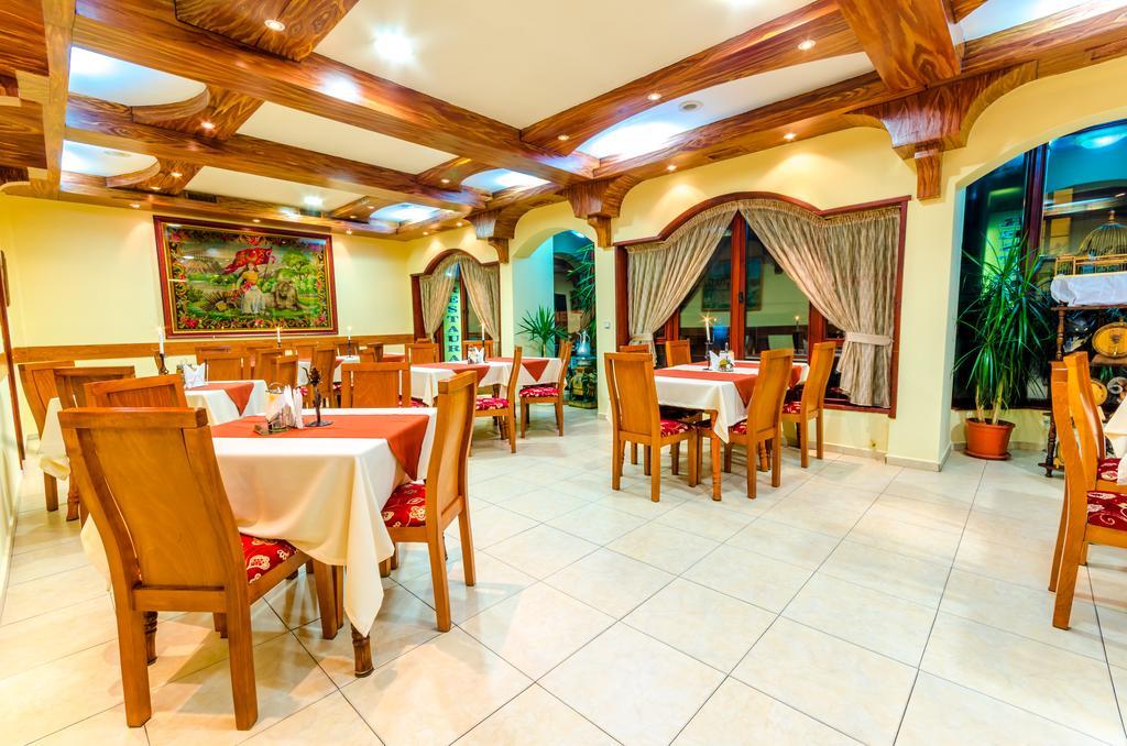 Hotel Cosmos Asenovgrad Luaran gambar